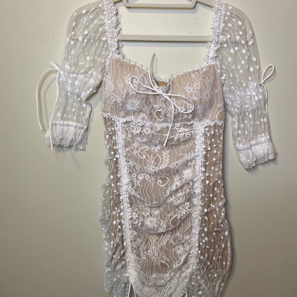 L’ATISTE Mini Dress